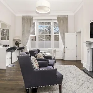 Stunning 3 Bed Paddington Apartment London