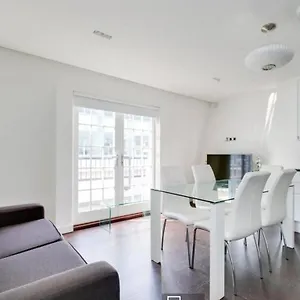 Apartment 2br Penthouse With Balcony London