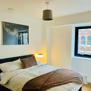 Luxury Flat In London, Apartment Croydon