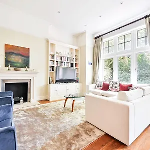 Bright 2 Bedroom In South Kensington * London