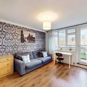 1bed - Walking Distance To Bermondsey Station Apartment *