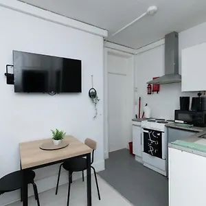 Tranquil 2br In Paddington London
