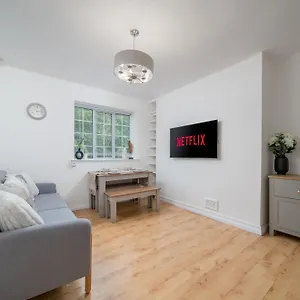 Apartment New! Cosy Flat - Free Secure Parking - Wapping Station *