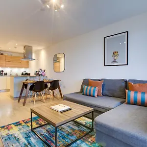 Apartment Apes Tower 3 By Artsy *