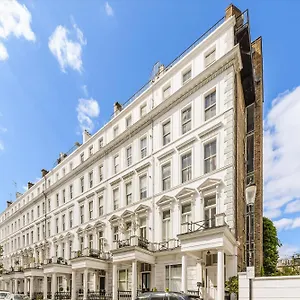 Apartment The Kensington Premium London