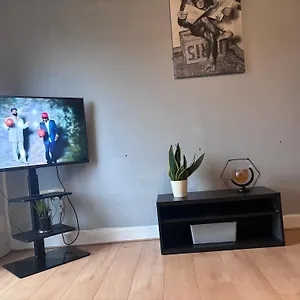 Cosy 1 Bed Flat Wembley Apartment London