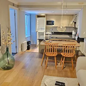 Cozy In Marylebone Close To Tube Station London