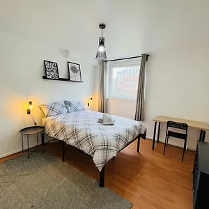 2 - Private Double In 4 Bed Flat