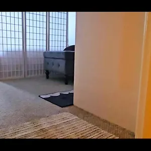 New Refurbished Flat - Canary Wharf * London
