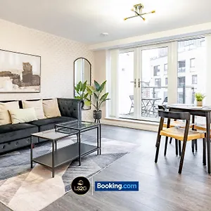 Apartment Stylish 2 Bedroom By Ls2g Short Lets & Serviced Greater With Free Parking London