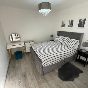 Exquisite 1 Bedroom Apartment