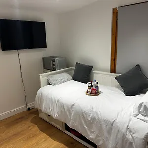 Apartment The Grove Self-contained Garden Bexleyheath