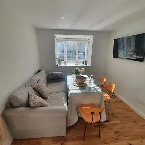 1 Bedroom House In Holiday home *