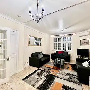 Apartment Princes Court *