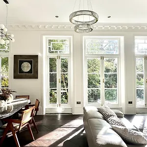 Apartment Palatial, Elegant 1000sqft - *
