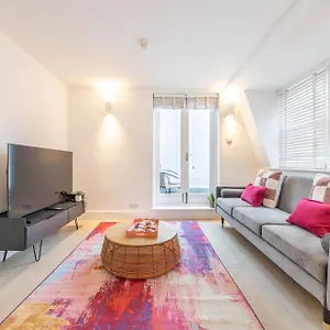 Apartment Berryland 11 By Artsy