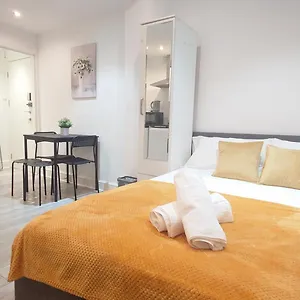 Comfort Camden شقة لندن