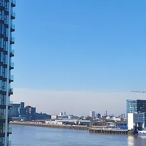 Divine Suite, Apartment London
