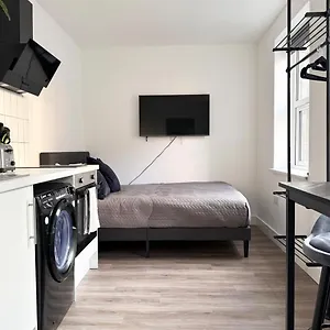 Apartment Modern In Old Street 3