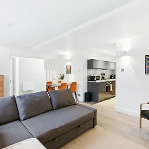 Modern Clerkenwell Loft Spacious Private Terrace London