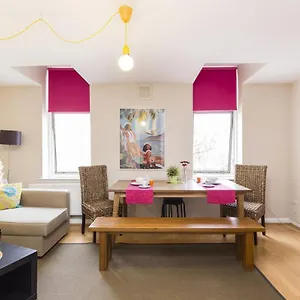 Apartment Trendy Spacious 1 Bedroom Flat *