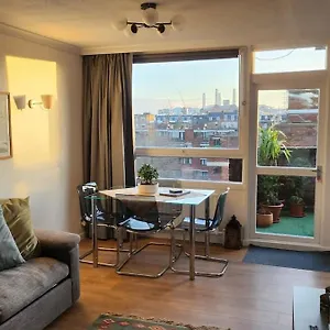 Pimlico Flat With Views Of Zone 1 *