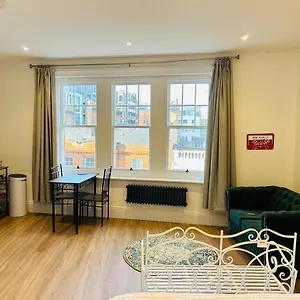 Flat In Fitzrovia *