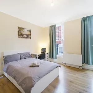 Apartment In W1 Zone 1