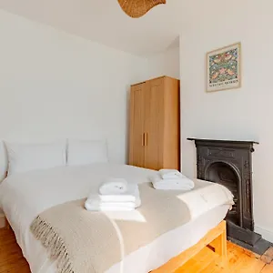 Holiday home Newly Renovated 3bed Period In Stratford *
