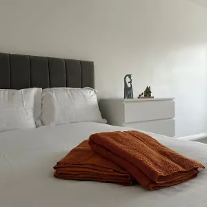 Apartment Stunning 3bedroom Flat In Bethnal Green- 3mins Away From Underground Station *