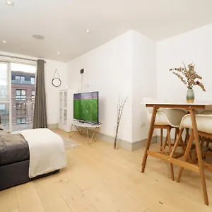 Apartment Luxury 1br Tottenham London