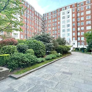 3 Bedroom Edgware Road Apartment London