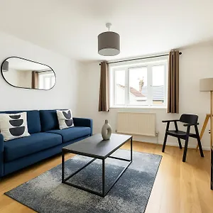 Fabulous Flat In South Wimbledon Apartment *
