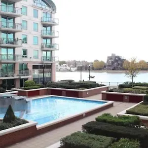 Apartment Fountain House Flat London