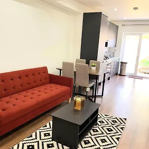 Spacious 3 Bed Flat Dartford Daire