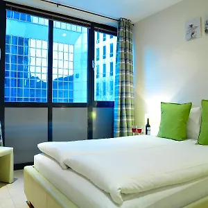Hotel Amber Nike Apartments 4*