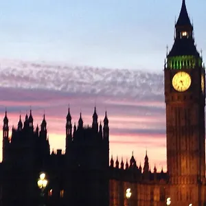 Apartment Sabellis House - Moments From The Big Ben London