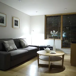 Hotel Caledonian Road