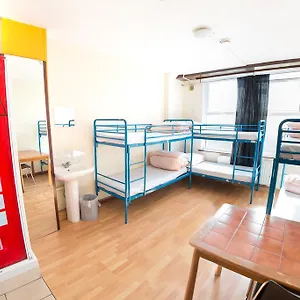 Kensal Backpackers 2 * London