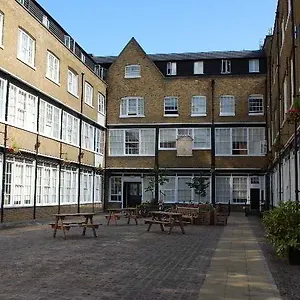 Отель Sundial Court
