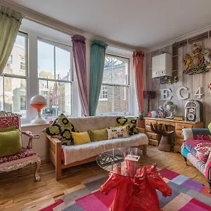 Sensational St Paul's By The Cathedral Apartment London