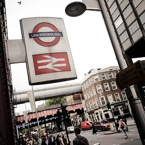 The Wellington 3* London