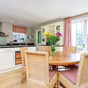 Holiday home Veeve - A Serene Escape *