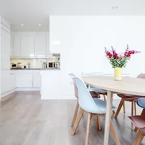 Stayo Berwick Street Apartmán Londýn