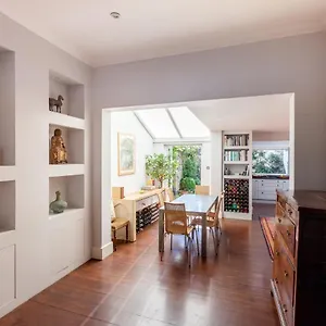 Apartment Afghan Road By Onefinestay London