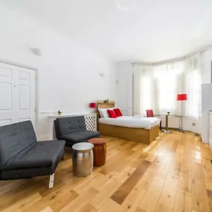 Apartment New 1 Bedroom Earls Court Flat Centre Of London
