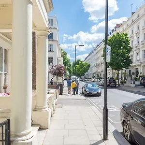 Apartment Modern Mezzanine Studio Bayswater London