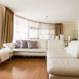 Canary Central Apartment