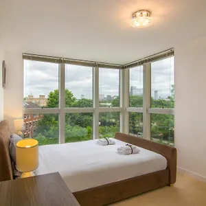 Apartment Wharf - Water Gardens London