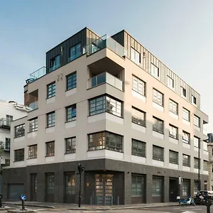 Luxury Frampton Apartment